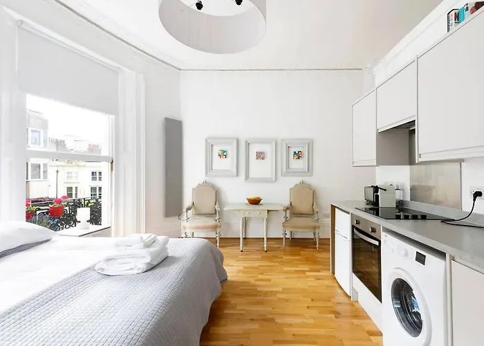 Light And Spacious Brunswick By The Sea